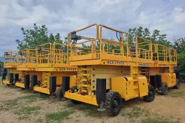 Продам ножничный самоходный подъемник H15 SX 